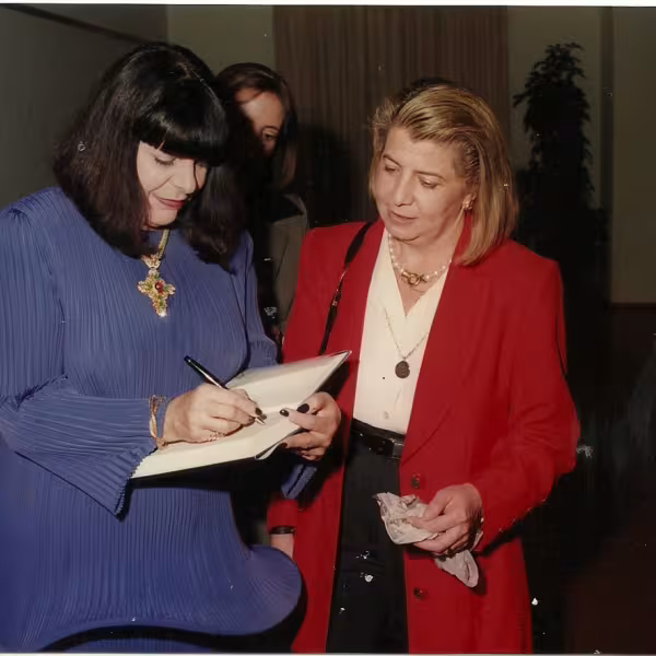 helena-matheopoulos-journalist-author-opera-specialist-photo-22